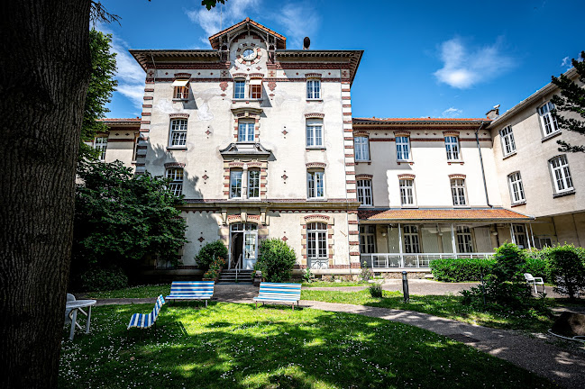 Opinii despre Maison DESPAGNE în Versailles - Maison de retraite