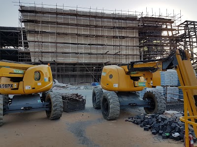 Photos of DSO HQ public parking