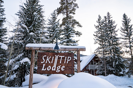 Ski Tip Lodge by null