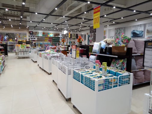 Index Living mall Cempaka Putih, Author: yunny leo