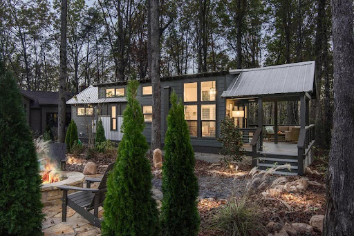 The Water & Woods Tiny Home Logo