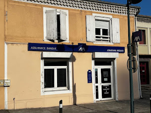 Photo n°6 de AXA Assurance et Banque Jonathan ARGAUD à Tournon-sur-Rhône (Agence d'assurance pour locataires)
