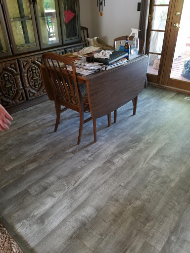 Billy Carter - Flooring & Painting Logo