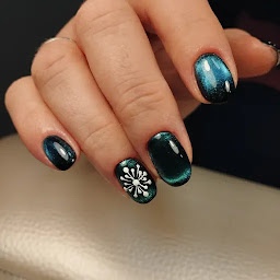 Photo n°4 de Irynails à Vaux-sur-Seine (Salon de manucure)