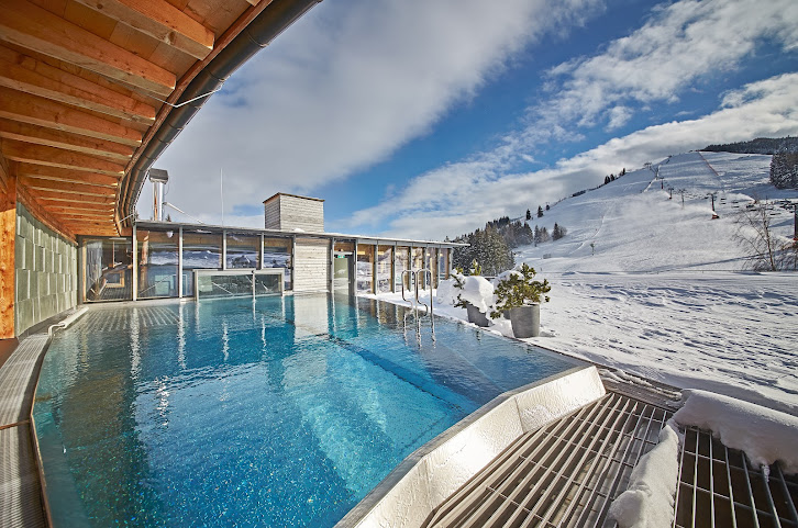 Holzhotel Forsthofalm by null