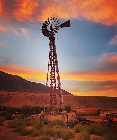 Lucky Spur Saloon