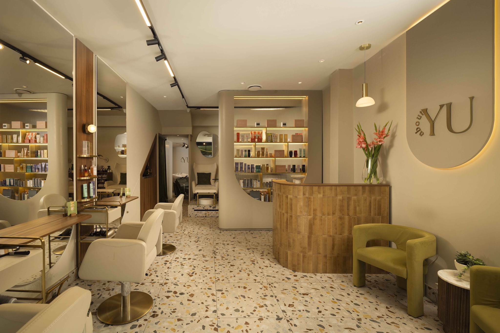 About YU - Mehndi Artists - photo 1