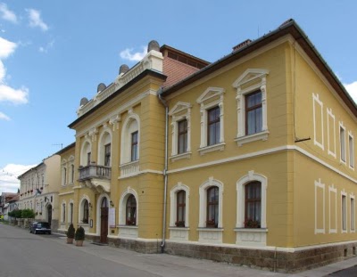 Photos of Madi Kuria Hotel