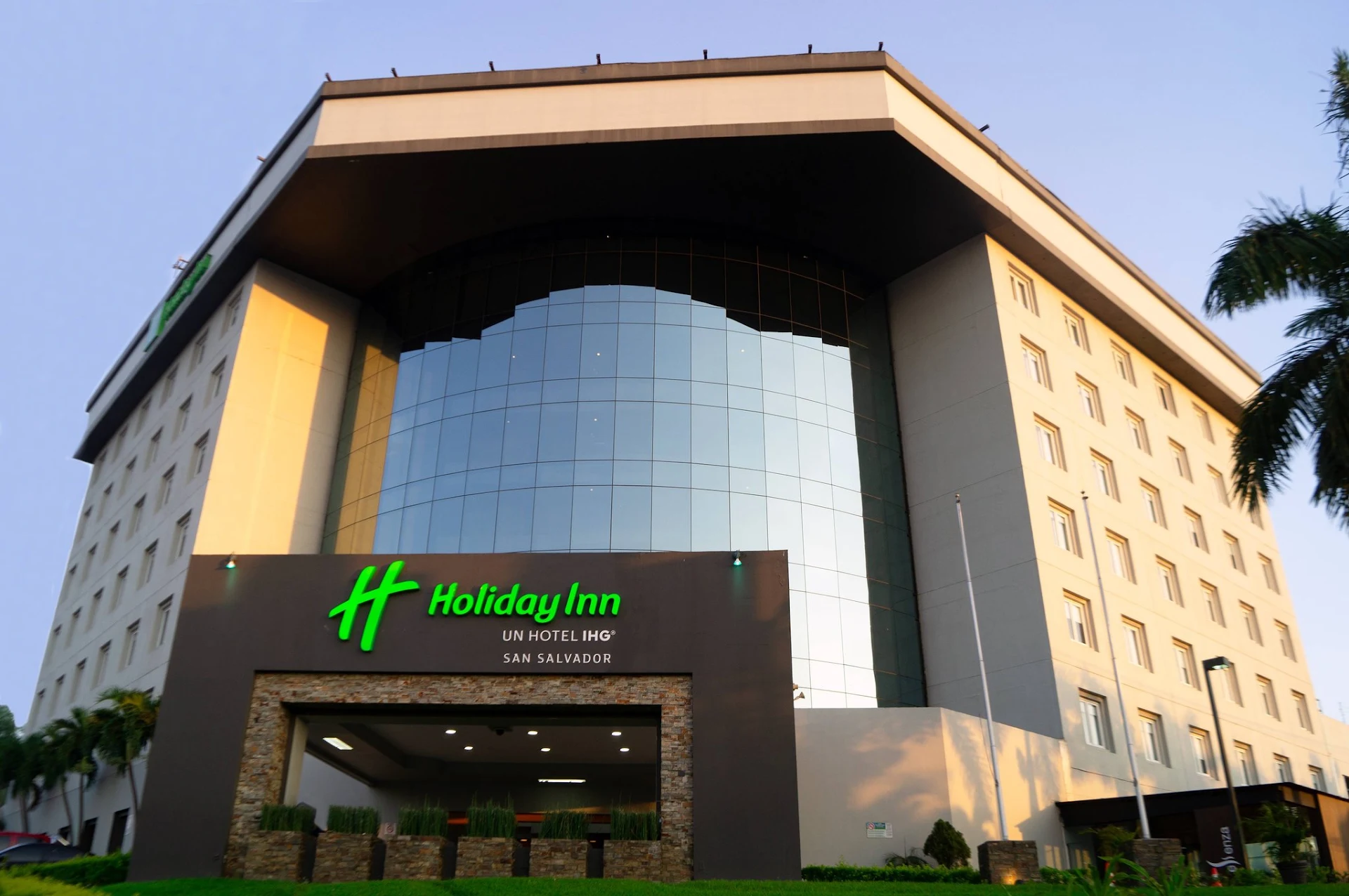 Hotel Holiday Inn