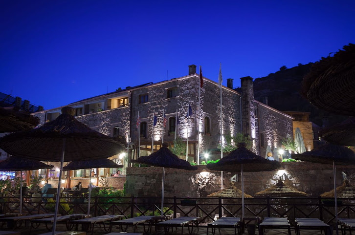 Assos Kervansaray Otel by null