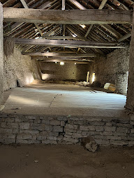 Photo n°12 de Entreprise de Débarras & Antiquité de Dijon 21 Saint-Apollinaire à Saint-Apollinaire (Magasin d'antiquités)