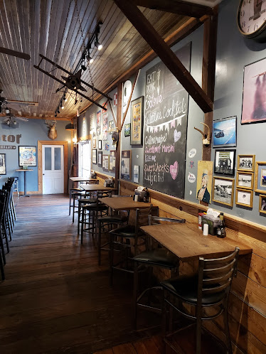 Aviator Brewing Tap House & Kitchen
