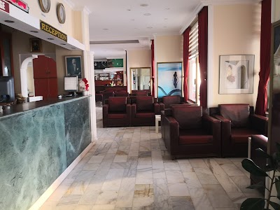 First Class Hotel