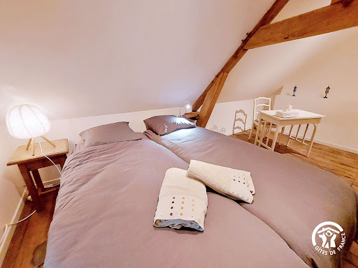 Domaine de Valloris, hébergements insolites jusqu'à 8 personnes - Gîtes de France - Thumbnail