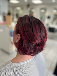 Photo n°17 de CHEZ MON COIFFEUR - AURAY à Auray (Salon de coiffure)