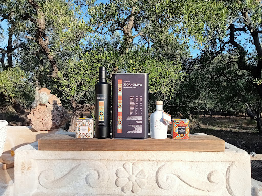 Tinelli: Extra virgin olive oil