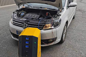 Photo n°7 de Dip Zone Auto - Fred Auto Sport Pamiers à Pamiers (Prestataire de tuning automobile)