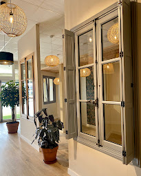 Photo n°31 de HOMFEN à Nîmes (Menuisier)