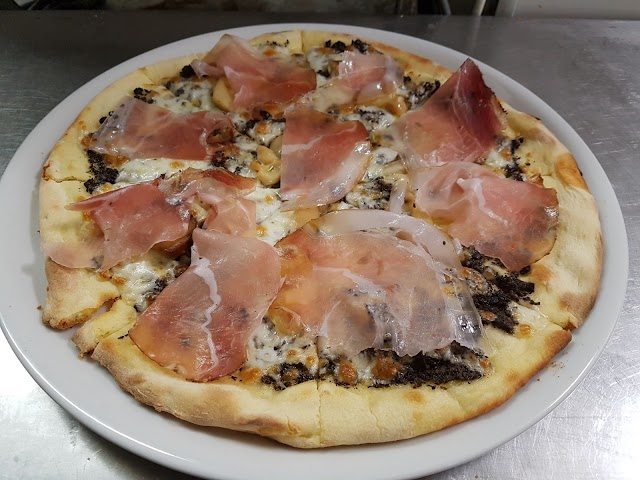 De La Cruz Pasta & Pizza Bar