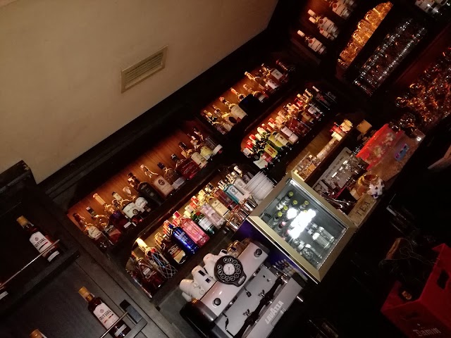 Pub Ganivet 13