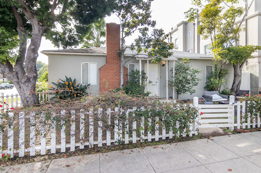 Philippe Properties Listing Agent, Santa Monica, Los Angeles, Berkshire Hathaway HSCP Dre#01895315 - Thumbnail