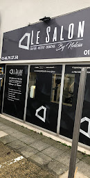 Photo n°25 de Le Salon by Nelcia ( Coiffure Barber Esthétique Onglerie UV Regard Blanchiment Laser) Hommes Femmes Enfants à Coubron (Service de blanchiment des dents)