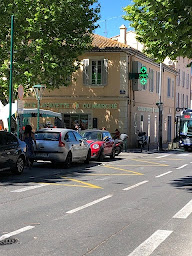 Photo n°7 de Pharmacie Lafayette du Marché à La Garde (Pharmacie vétérinaire)