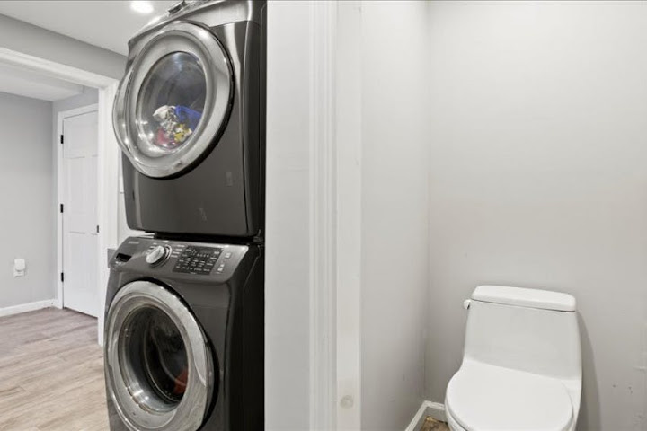 Swimply-Throggs Neck Geo Pool Lounge by null