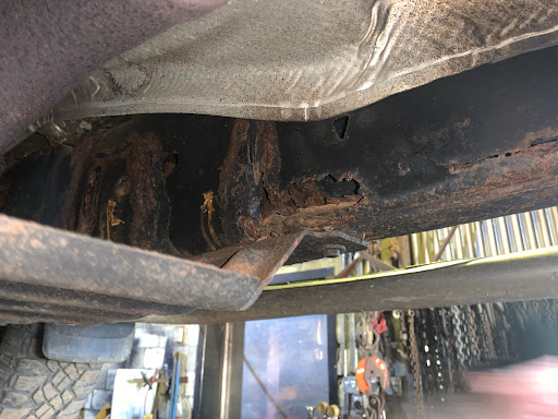 57 AUTO - Thumbnail