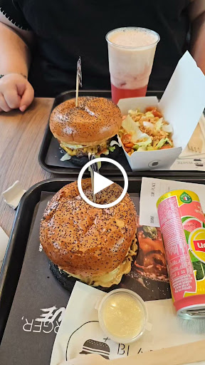 Photo 6 - Black & White Burger Roncq