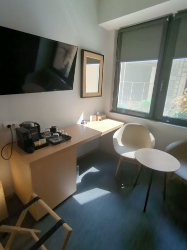 Fos DownTown Suites Ανοιχτές ώρες