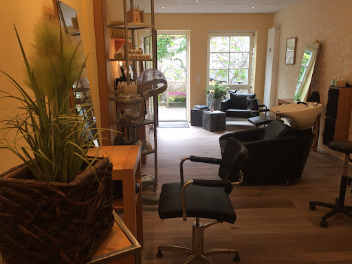 Friseur WellKamm, Naturfriseur Sandra Kucera - Thumbnail