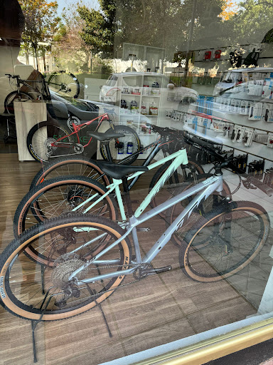 512 BIKES - Visual