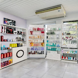 Photo n°2 de SALON ROBIN GAUTHIER LA RIVIÈRE ST LOUIS à Saint-Louis (Service d'épilation à l'électrolyse)