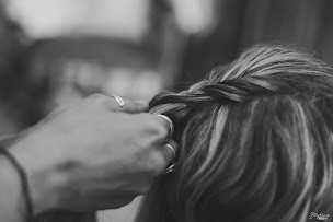 Photo n°2 de MC Hair Makeup à Mortiers (Salon de coiffure)