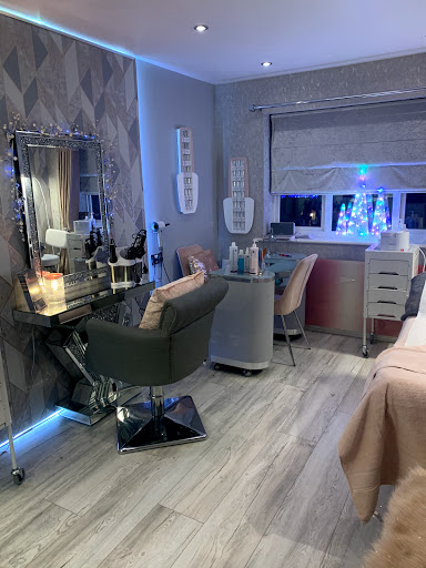 Get Glam by Katie - Thumbnail