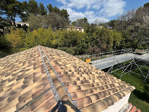 Photo n°13 de AJC Charpente Couverture Escaliers de Provence à Velaux (Société de fabrication d'escaliers)