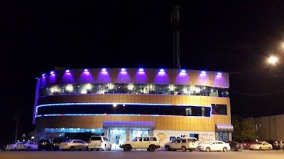 Photos of Warvin supermarket