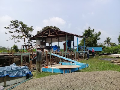 Photos of KM Putri Kembang Dadar