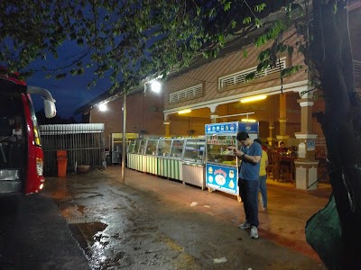 Photos of Mlop Khnur Restaurant
