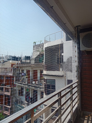 transparent net hai rs 25 per square feet installation ke sath 5 sal ki warranty post image