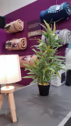 Photo n°18 de Narbonne Accessoires Coignières à Coignières (Service de réparation et d'entretien de camping-cars)