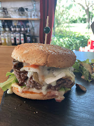 Photo n°40 de Bar Restaurant Le Bec D'Andaine à Genêts (Bar à vin)