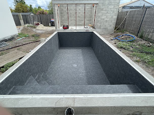 Photo n°4 de CRB Piscines et Aménagements Extérieurs Bois à Pessac (Société de construction de piscine)