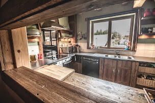 Photo n°12 de Chalet Pomet à Morillon (École de cuisine)