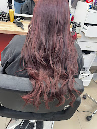 Photo n°17 de Dastie coiffure à Limay (Salon de coiffure)