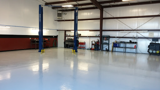 Griff's Garage - Visual