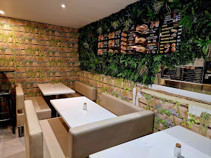 Photo n°5 de Downtown Street Food Restaurant à Saint-Germain-en-Laye (Restaurant de tacos)