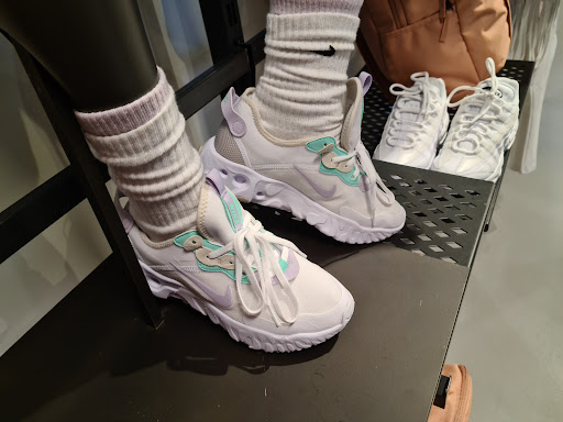 Nike Factory Store Amsterdam Sugar City - Thumbnail