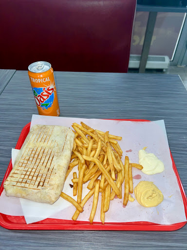 Photo 2 - Senlis Burger